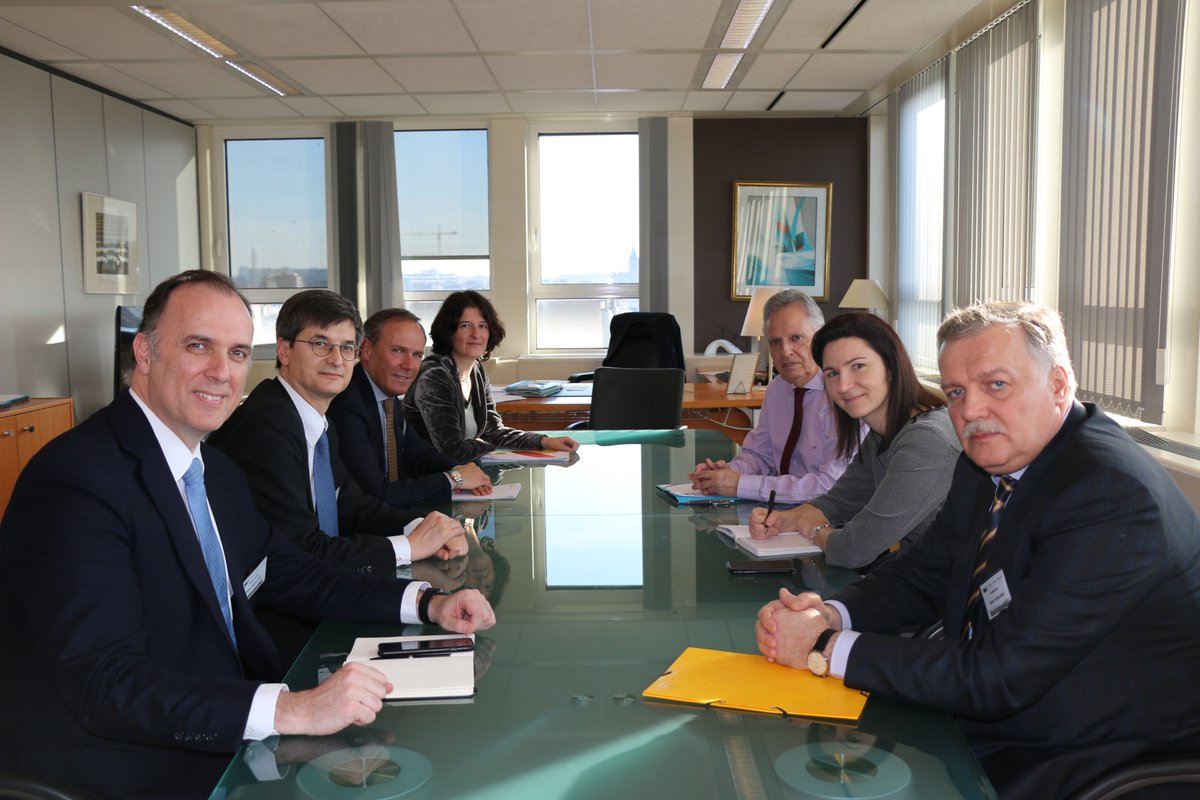 NEDGIA reúnese co director xeral de Enerxía da UE para analizar o papel do gas natural e o gas renovable na descarbonización